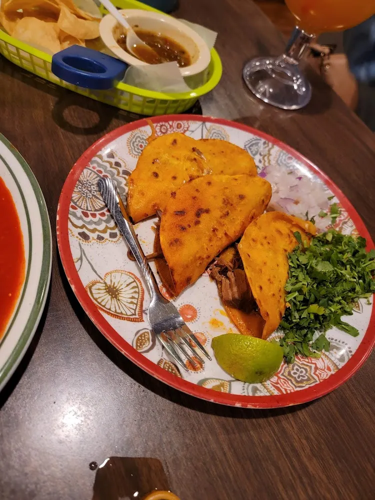 Birria Tacos De Carnitas